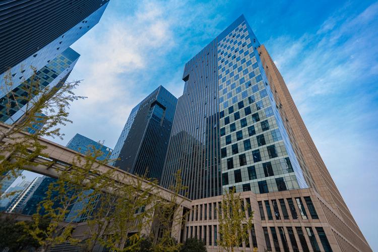 鄭州鴻策企業管理咨詢 企業發展的智慧引擎